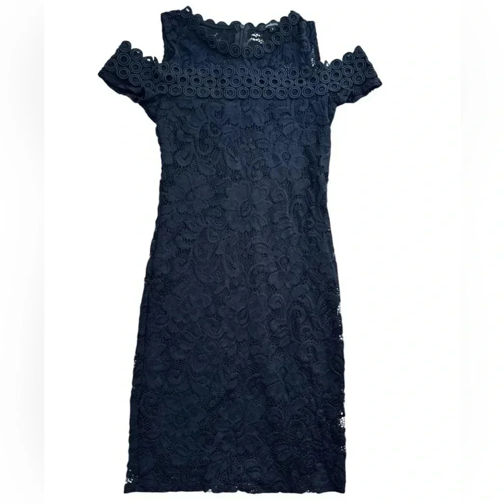 Women's Lace Short Sleeve Knit Mini Dress, Size Small